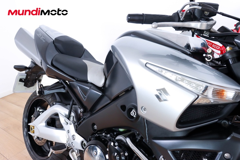 Motorbike image 12