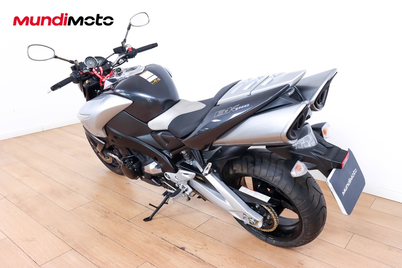 Motorbike image 6
