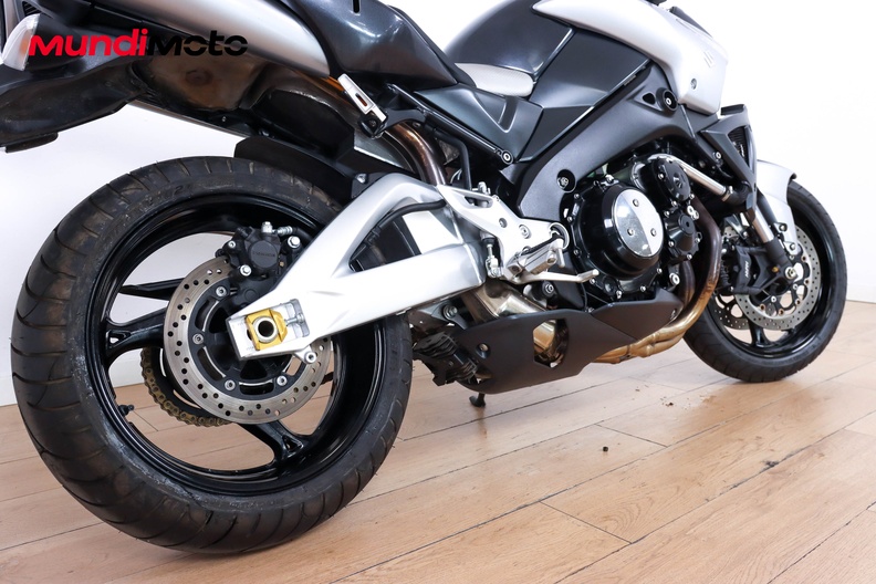 Motorbike image 3