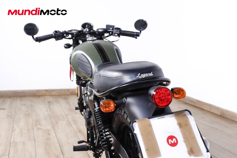 Motorbike image 9