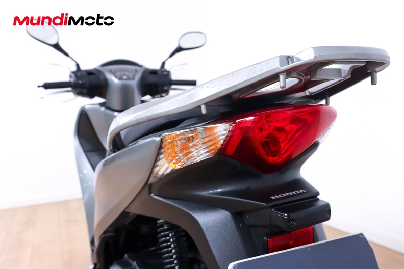 Motorbike image 9