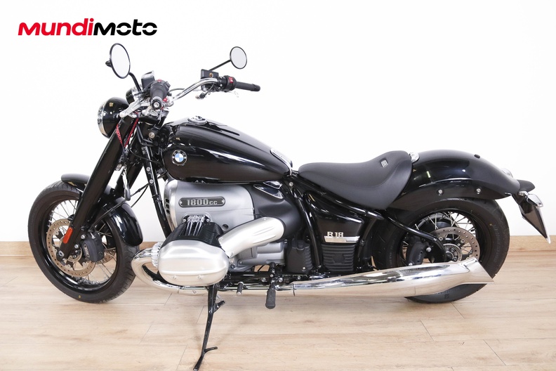 Motorbike image 5