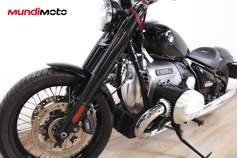 Motorbike image 8