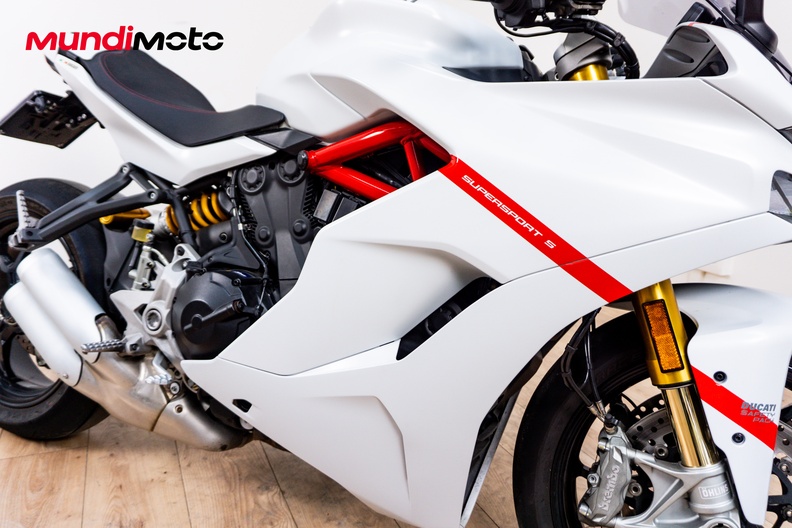 Motorbike image 4