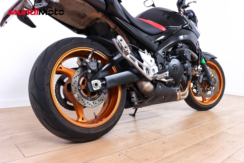 Motorbike image 3