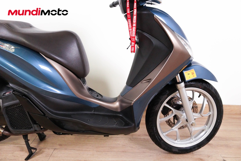 Motorbike image 12