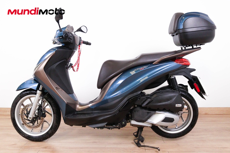 Motorbike image 5