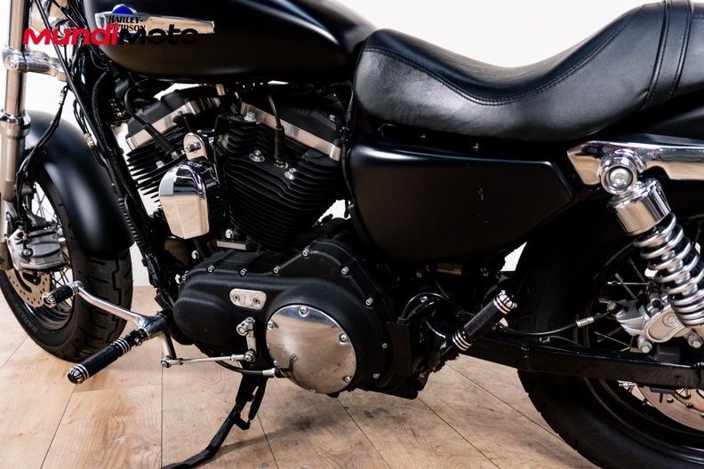 Motorbike image 9