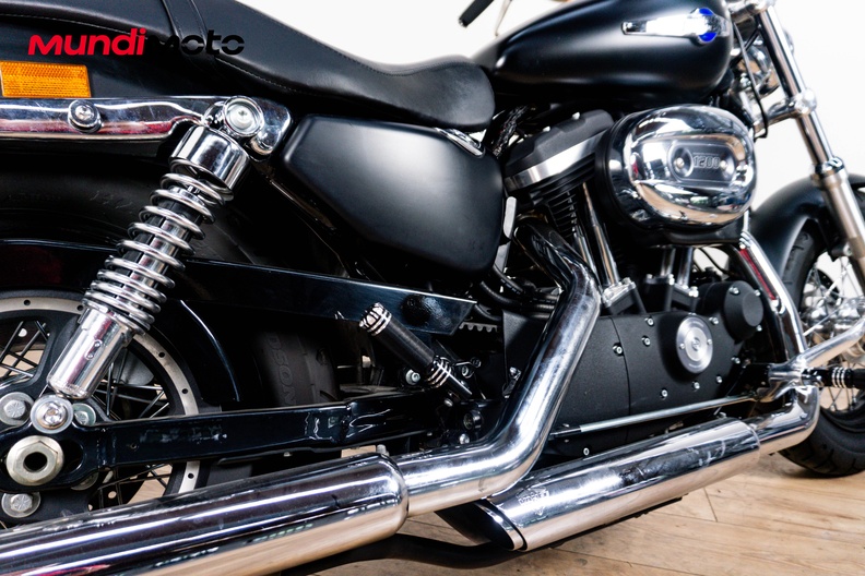 Motorbike image 3