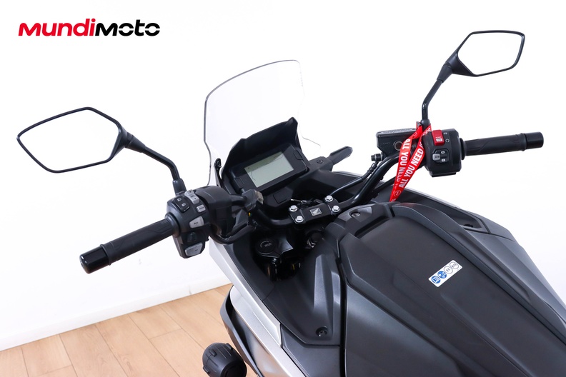 Motorbike image 10