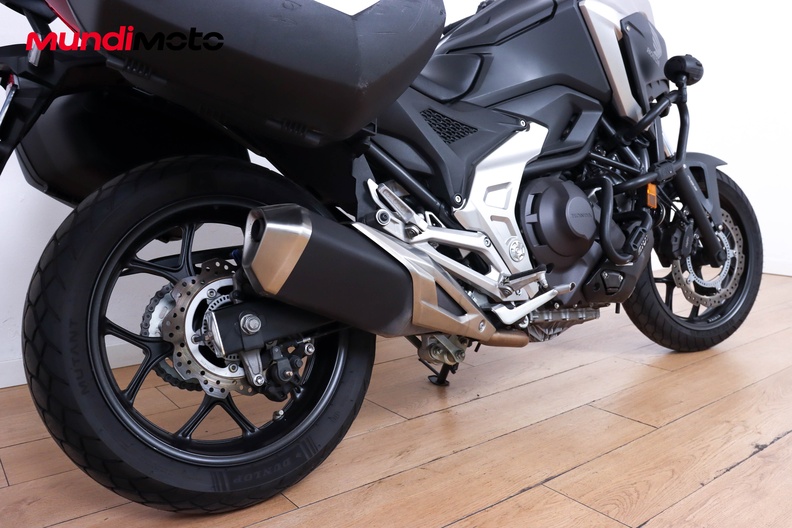 Motorbike image 3