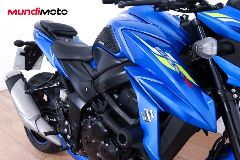 Motorbike image 13