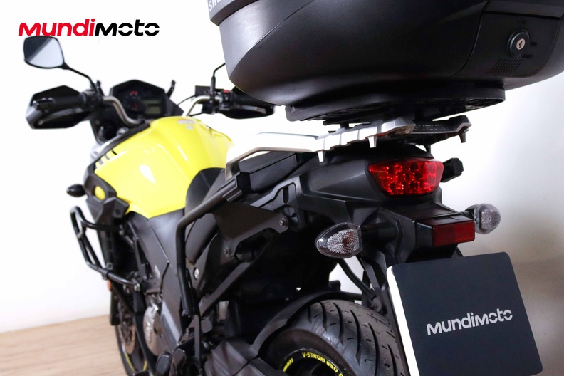 Motorbike image 9