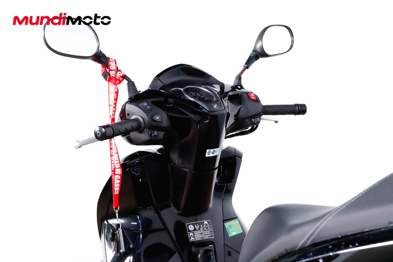 Motorbike image 10