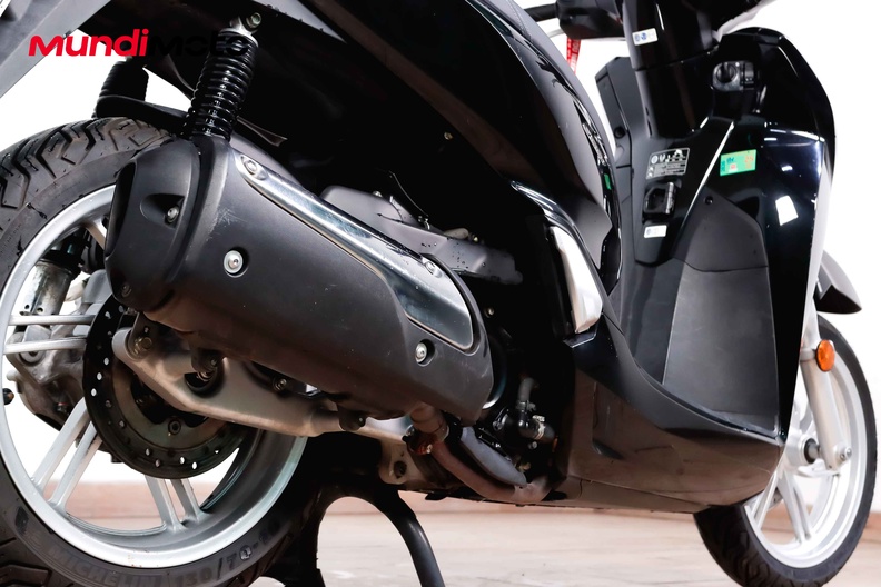 Motorbike image 3
