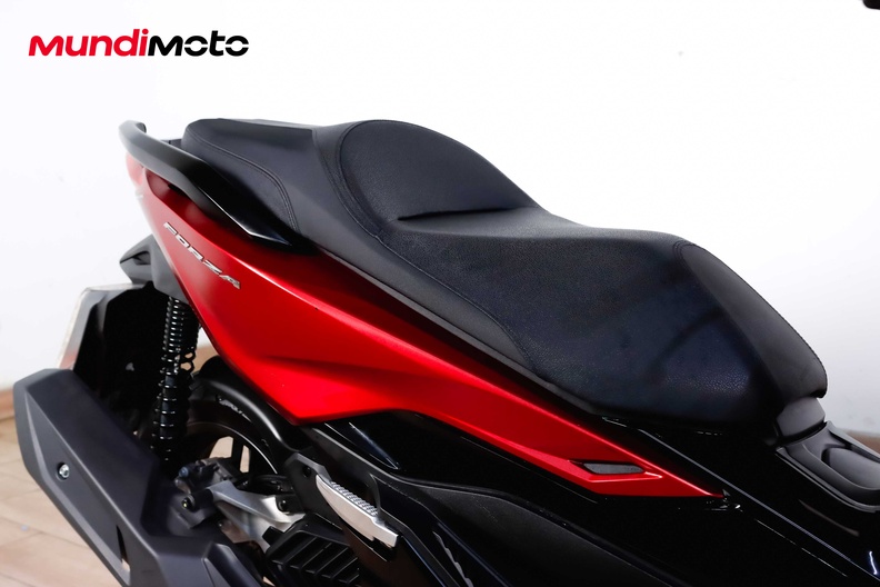Motorbike image 13
