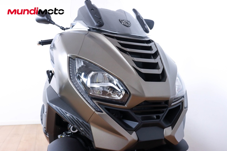 Motorbike image 4