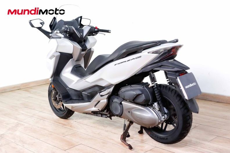 Motorbike image 6
