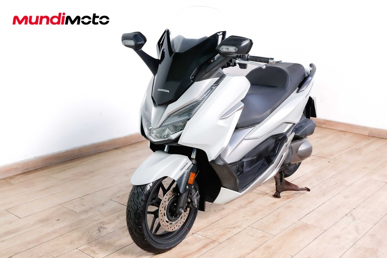 Motorbike image 7