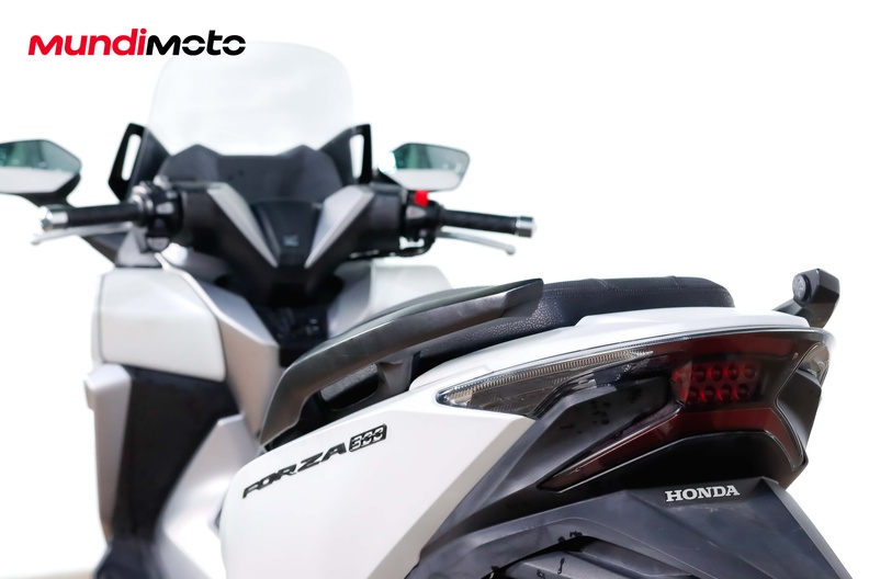Motorbike image 9