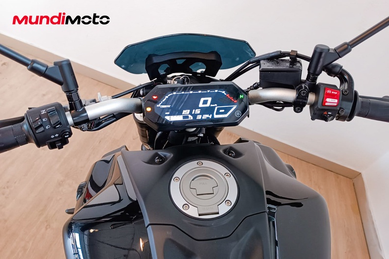 Motorbike image 10