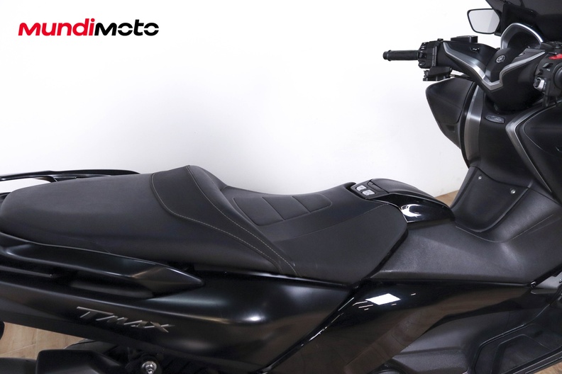 Motorbike image 9