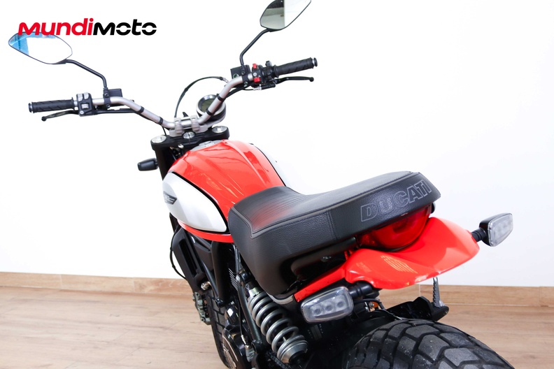 Motorbike image 10