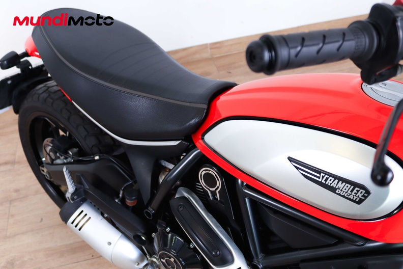 Motorbike image 13