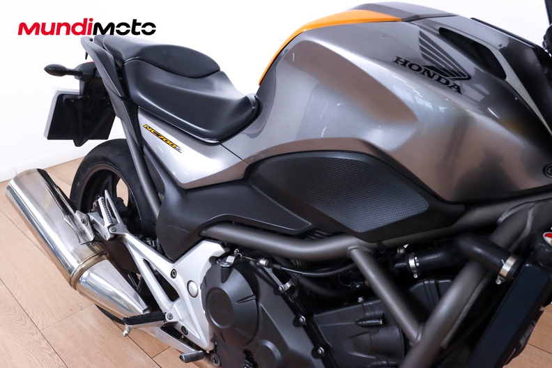 Motorbike image 13