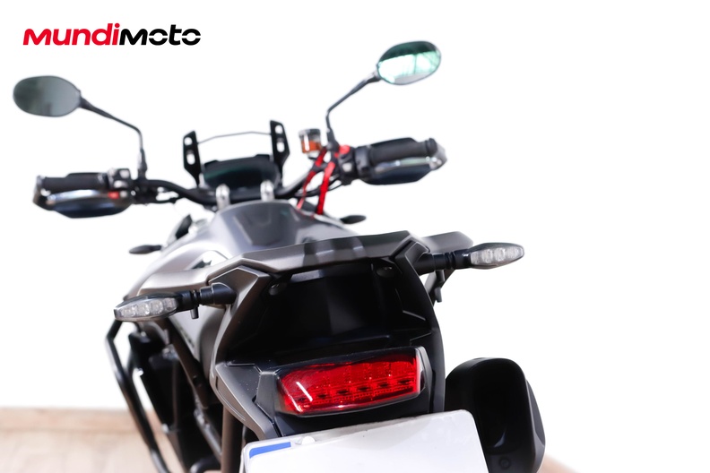Motorbike image 9