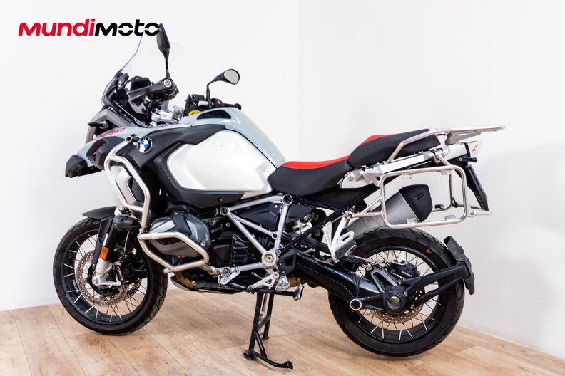 Motorbike image 7