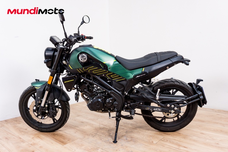 Motorbike image 5