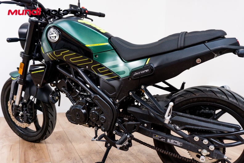 Motorbike image 8