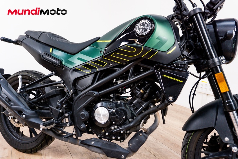 Motorbike image 4