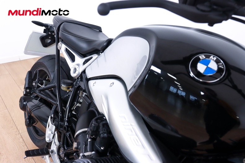 Motorbike image 12