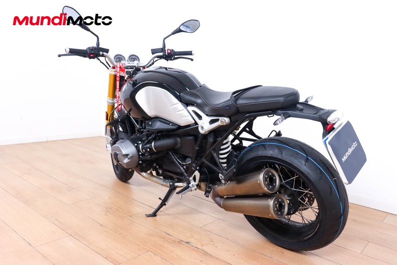 Motorbike image 6