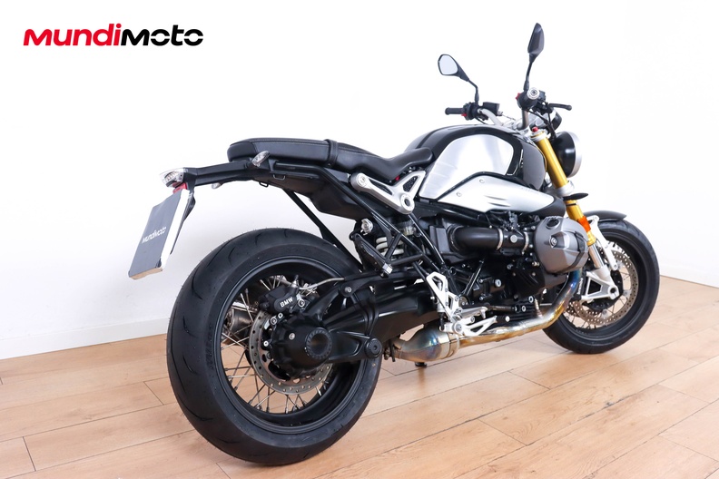 Motorbike image 2