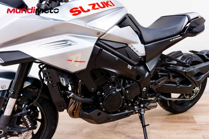 Motorbike image 9