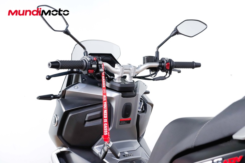 Motorbike image 10