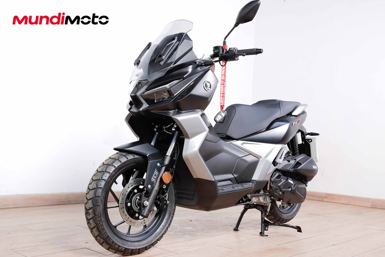 Motorbike image 7