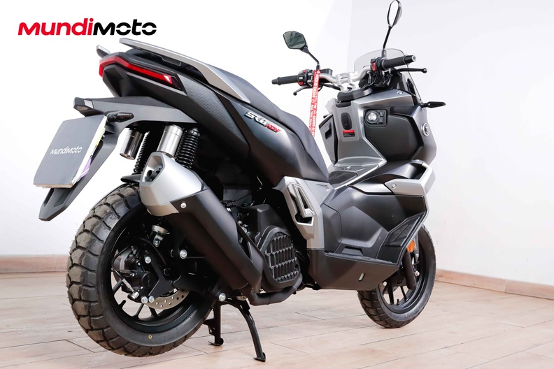Motorbike image 2