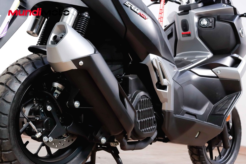 Motorbike image 3