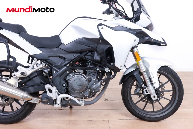 Motorbike image 13