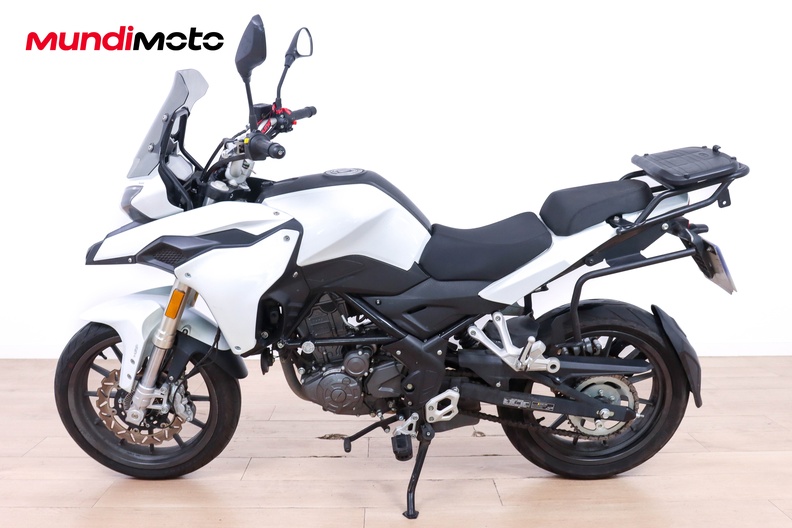 Motorbike image 5