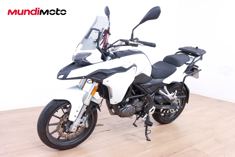 Motorbike image 6