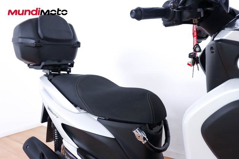 Motorbike image 13