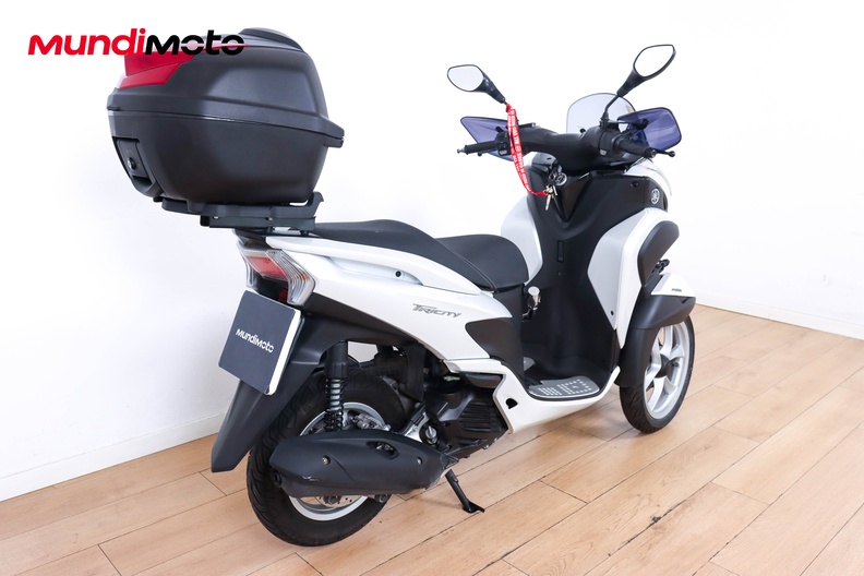 Motorbike image 2