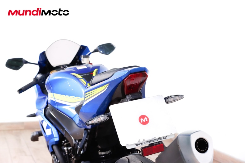 Motorbike image 9