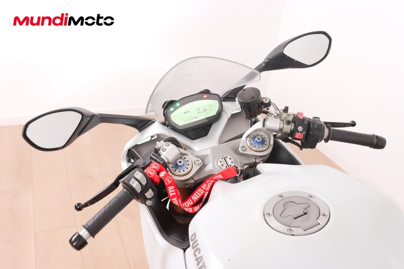 Motorbike image 10