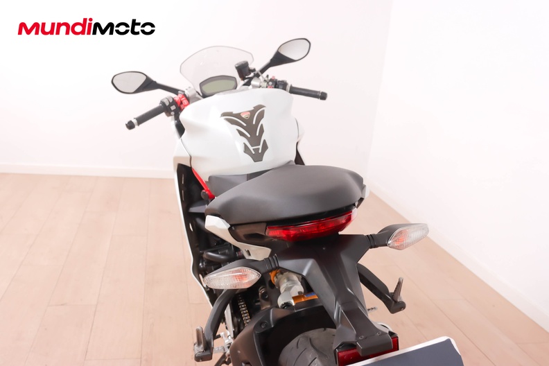 Motorbike image 9